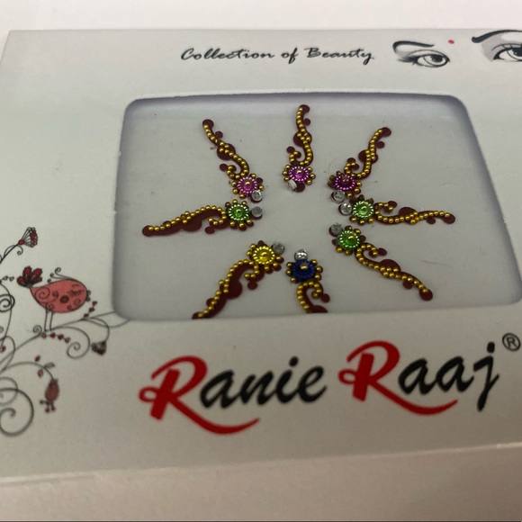 7 Multicolored Long Forehead Bindi Stickers - Picture 3 of 5